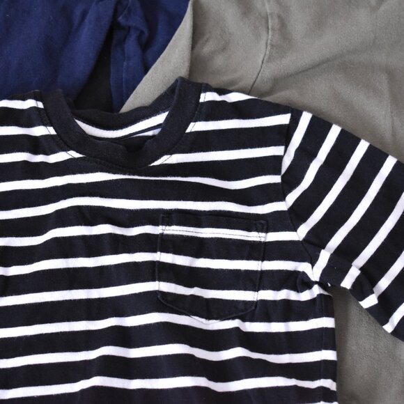 EUC Bundle of 4 Gap Toddler Pocket Long Sleeve Shirts - Picture 3 of 10